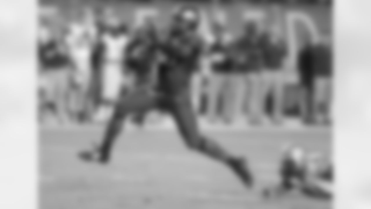 Rd. 3: 4. Oakland Raiders: TE Clive Walford