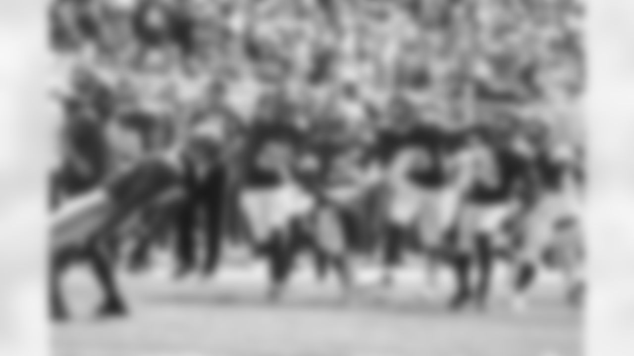 Cor'Dale Flott (28), Adoree' Jackson (22), Oshane Ximines (53)
