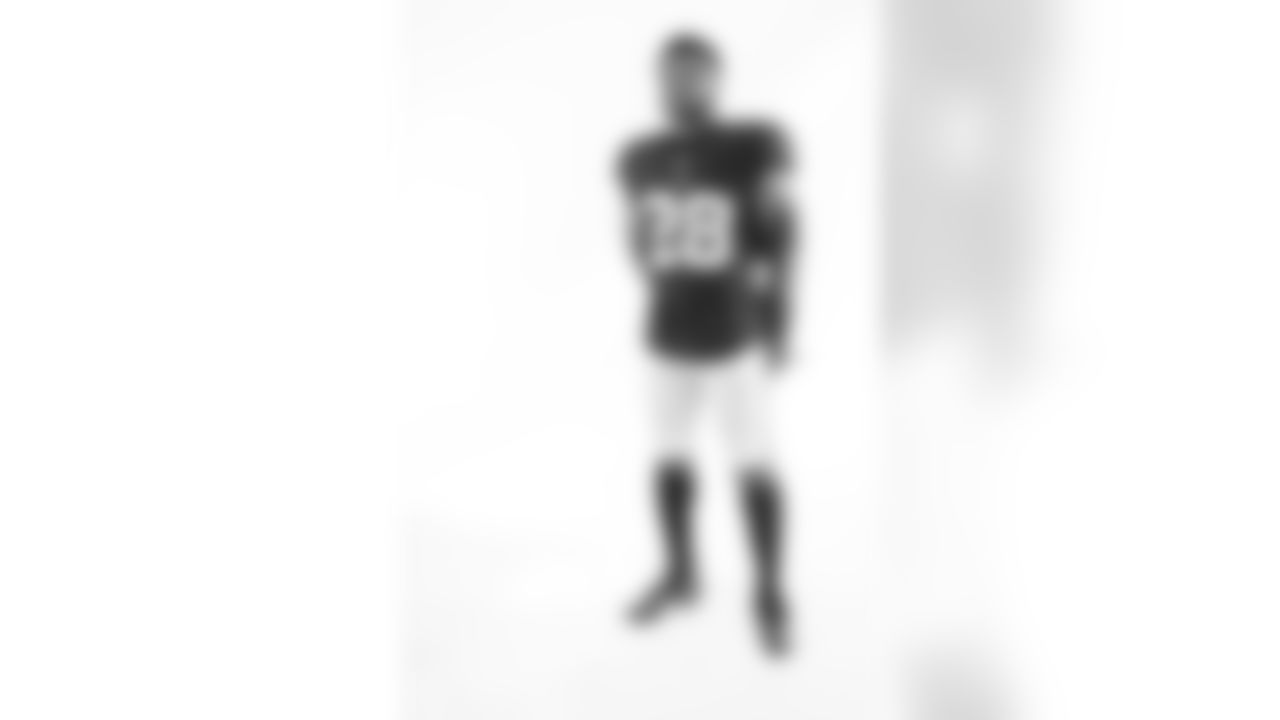 RB Devontae Booker (28)