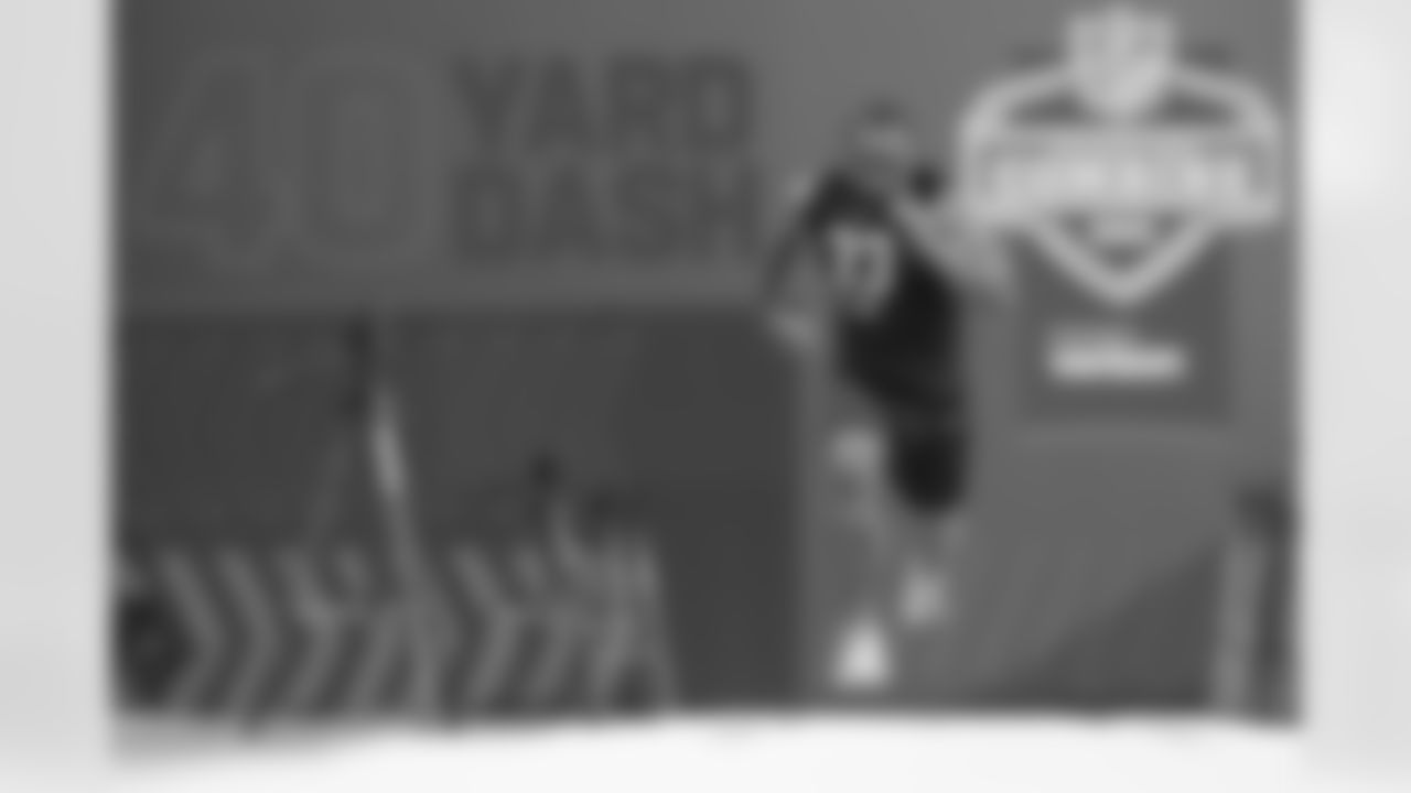 Oklahoma State running back Jaylen Warren runs the 40-yard dash during the NFL football scouting combine, Friday, March 4, 2022, in Indianapolis. (AP Photo/Darron Cummings)