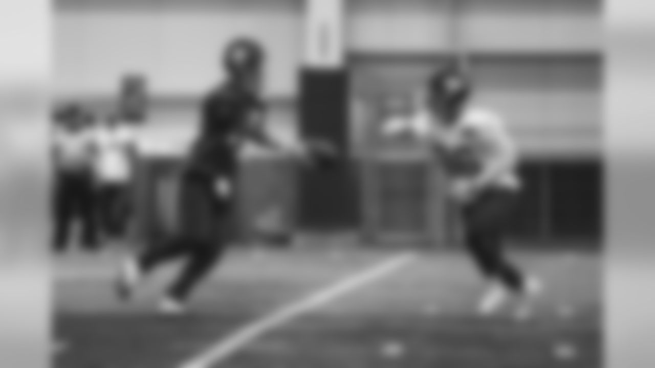 E_18_1206_GiantsPractice023