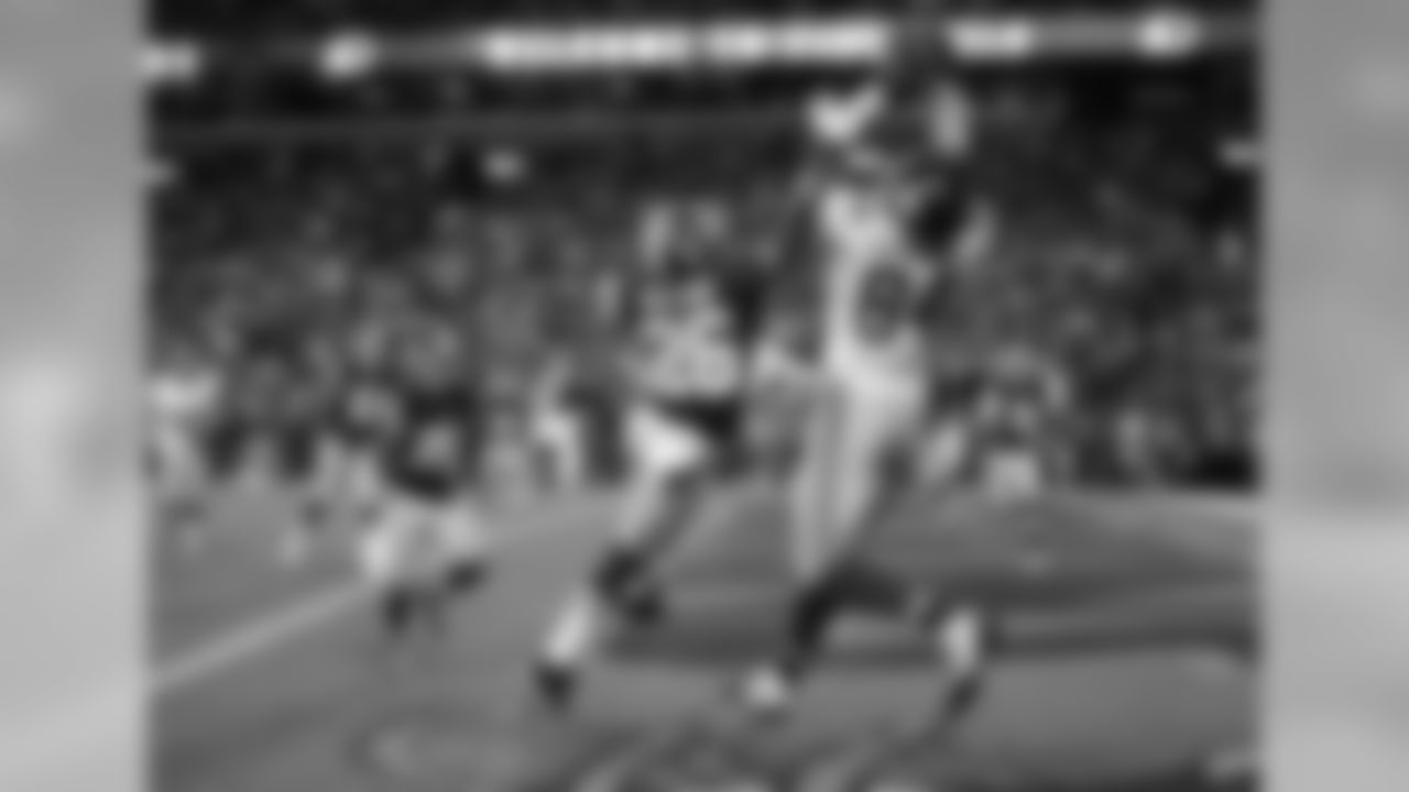 TE Larry Donnell