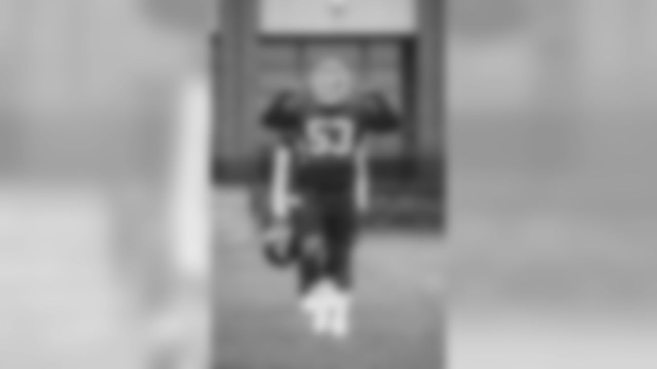 RB Saquon Barkley (26)