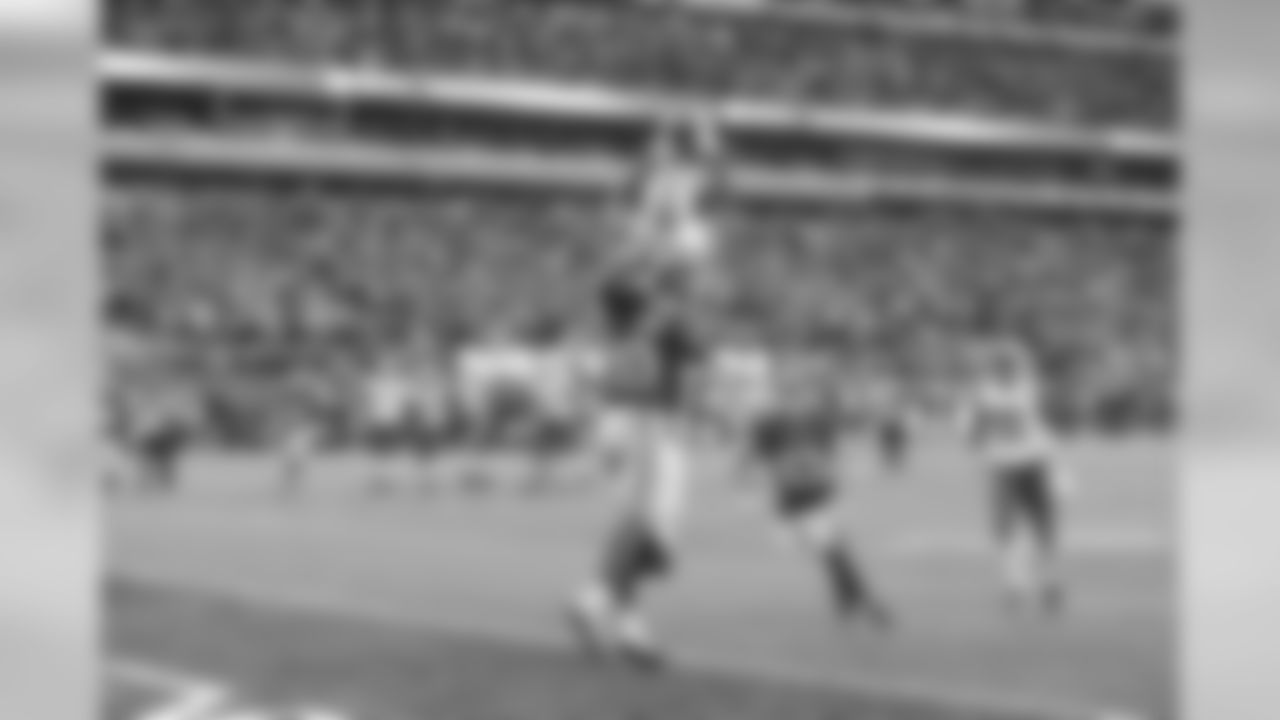 0:32, 4TH QTR, Brandon Marshall hauls in a 9-yard touchdown pass from Ryan Fitzpatrick, NYG 20 – NYJ 20 – Watch Highlight
