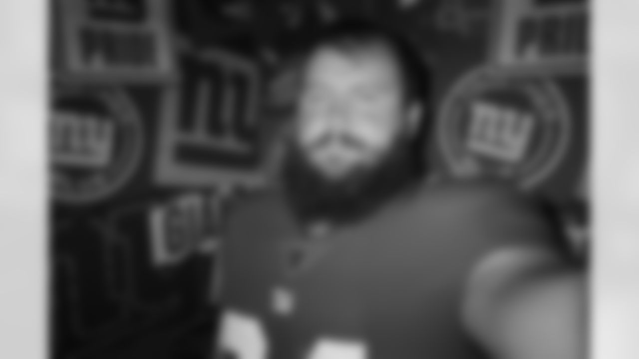 OL Mark Glowinski (64)