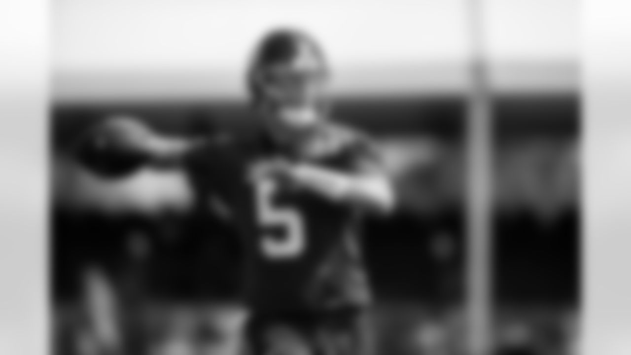 QB Tommy DeVito (5)