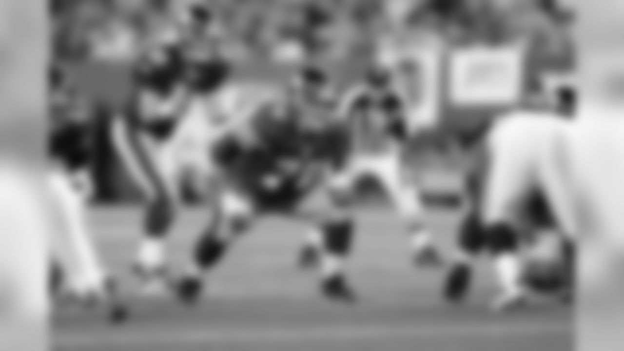 G Chris Snee, 6-3, 305, 10th Yr, Boston College