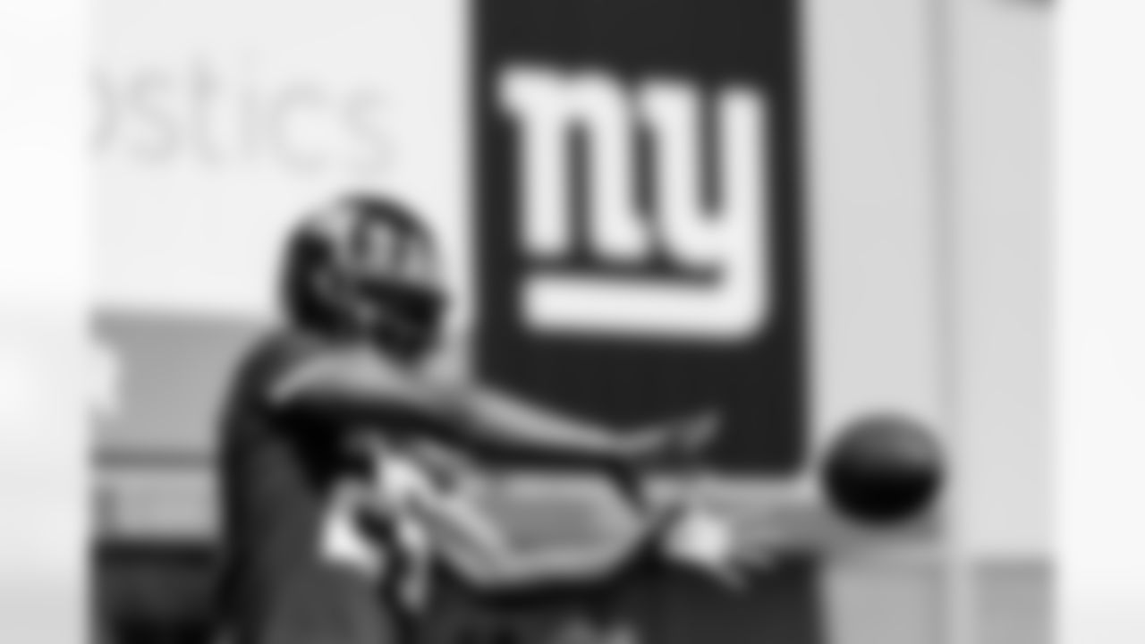 RB Saquon Barkley (26)