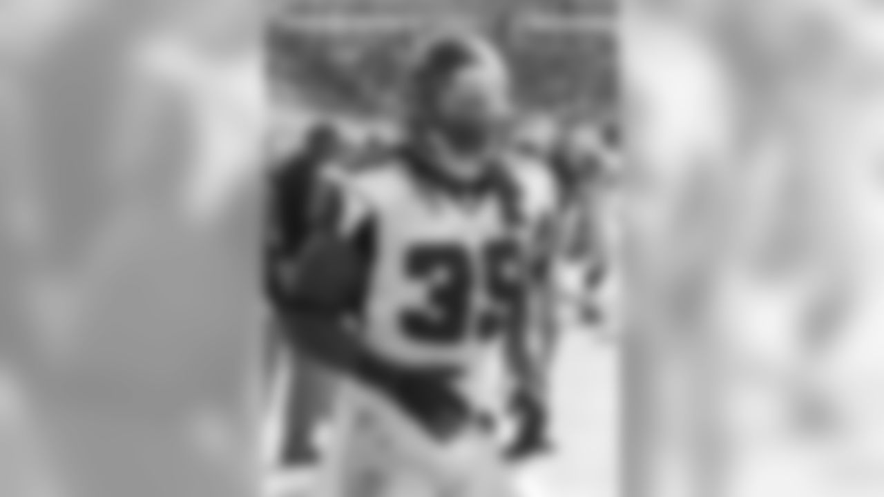 RB Steven Jackson