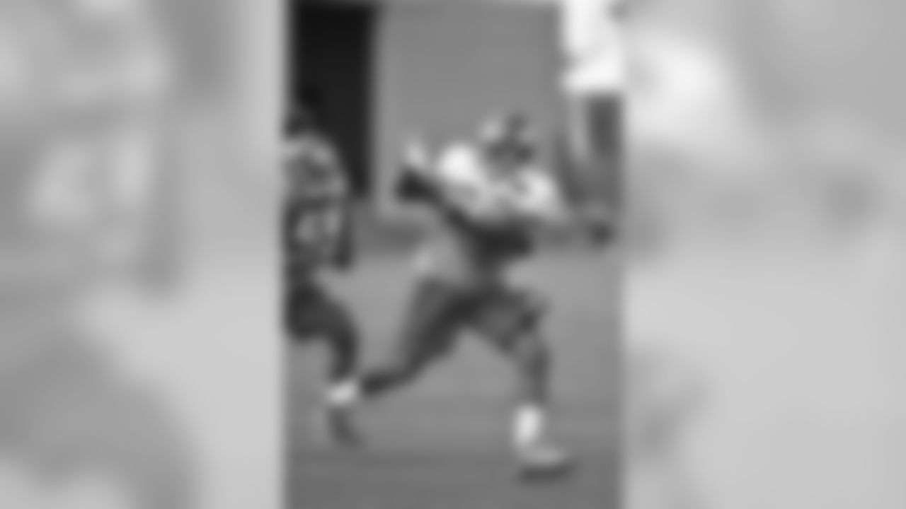 TE DANIEL FELLS