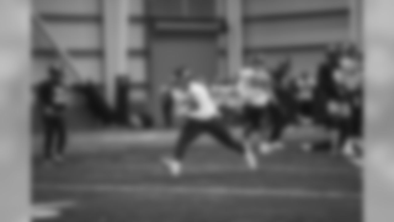 E_18_1206_GiantsPractice027