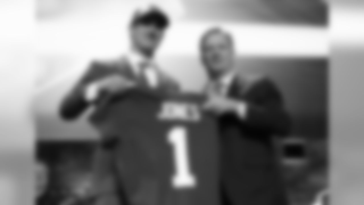 Duke quarterback Daniel Jones poses with NFL Commissioner Roger Goodell after the New York Giants selected Jones in the first round at the NFL football draft, Thursday, April 25, 2019, in Nashville, Tenn. (AP Photo/Mark Humphrey)