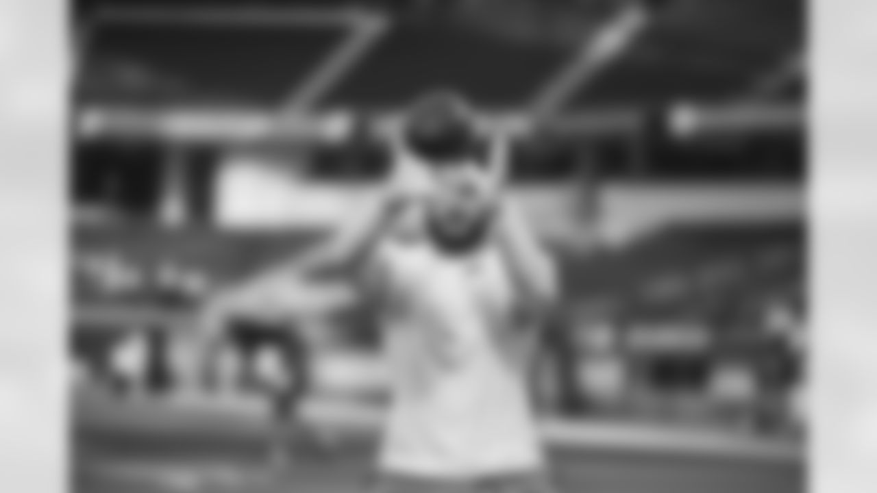 TE Chris Myarick