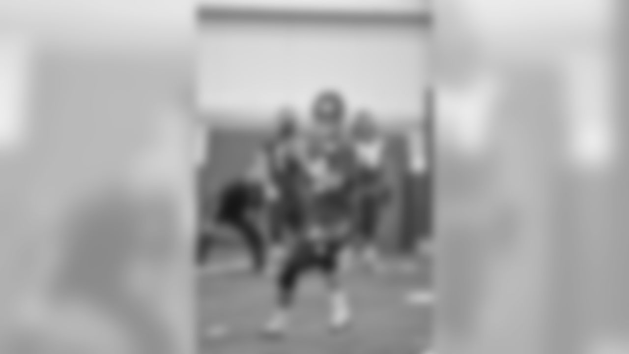 QB Eli Manning