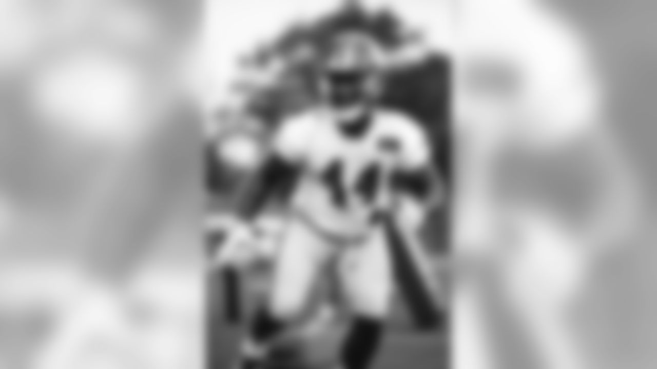 OLB Markus Golden