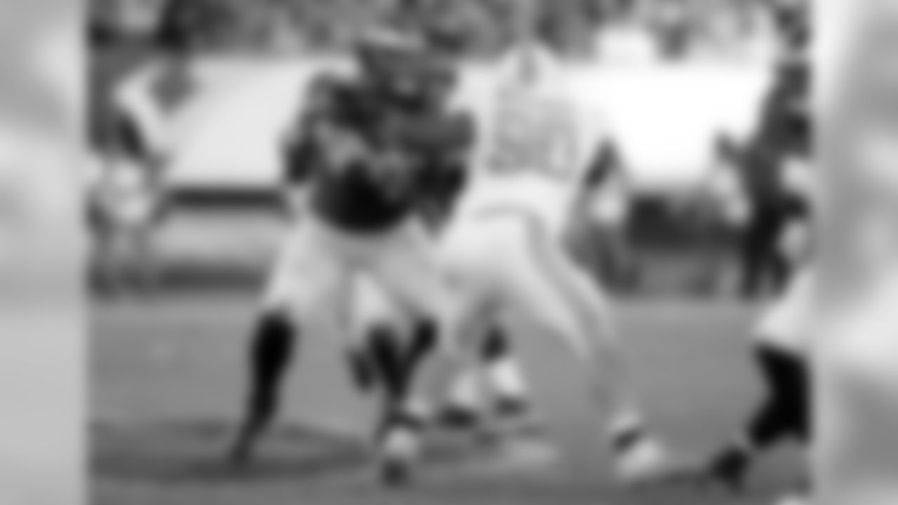 DT EARL MITCHELL
