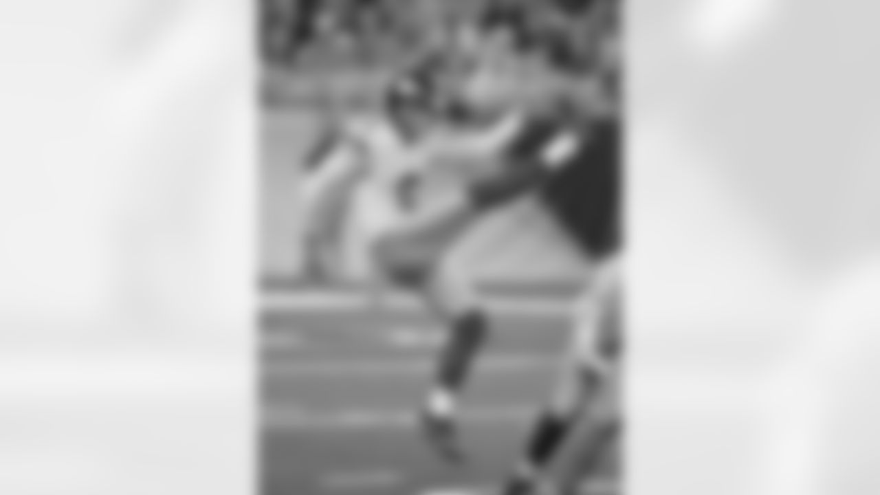 2011: PUNTER STEVE WEATHERFORD