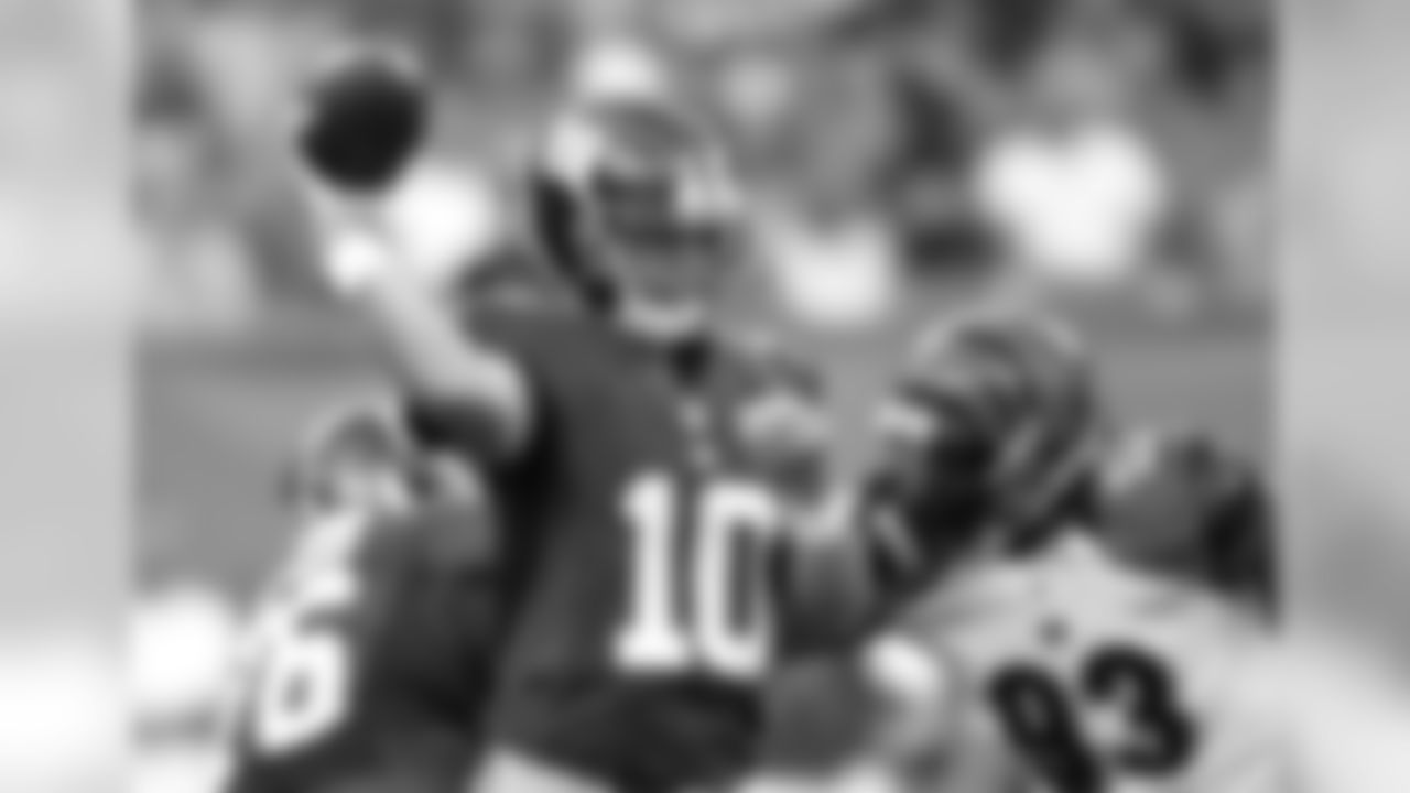QB ELI MANNING