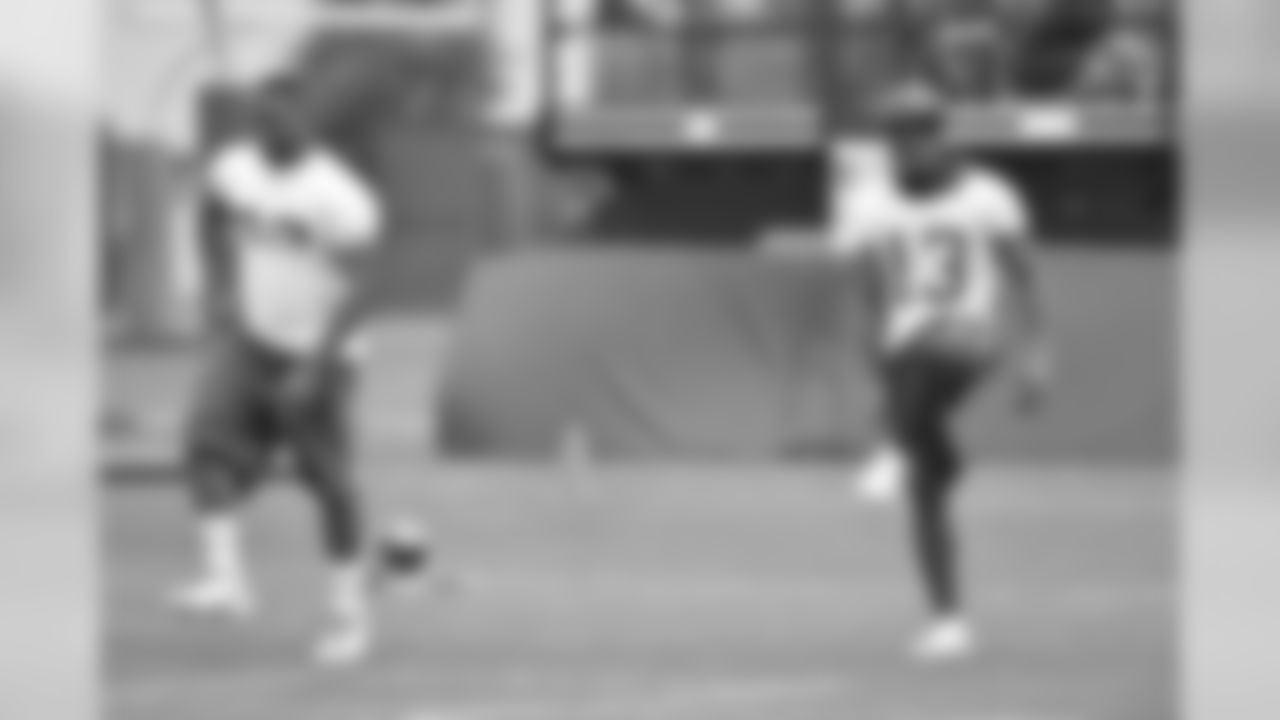 RB Rashad Jennings (left) and WR Odell Beckham Jr. (right)