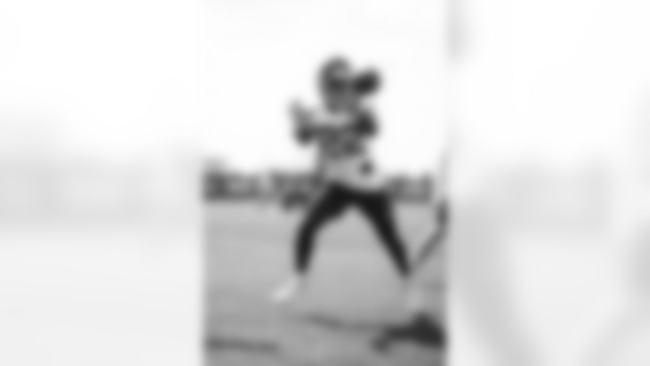 Adoree' Jackson (22)