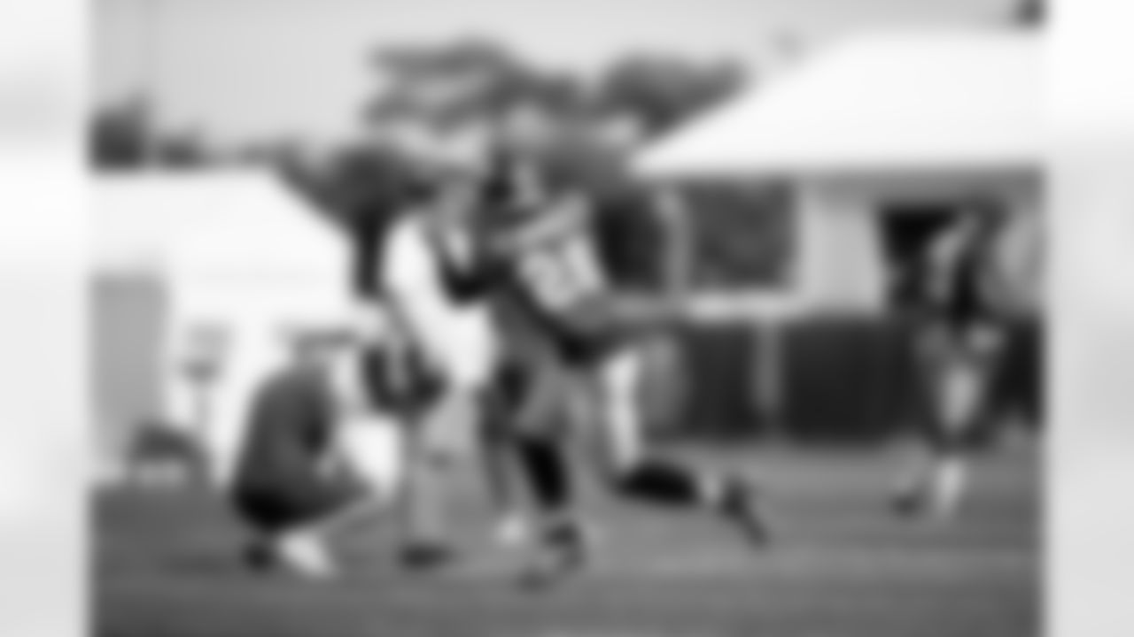 Saquon Barkley (26)
