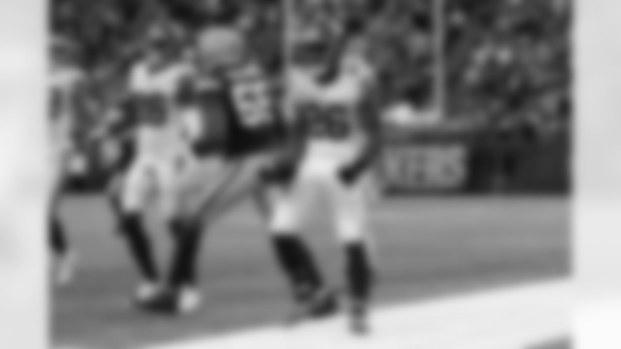 Saquon Barkley (26)