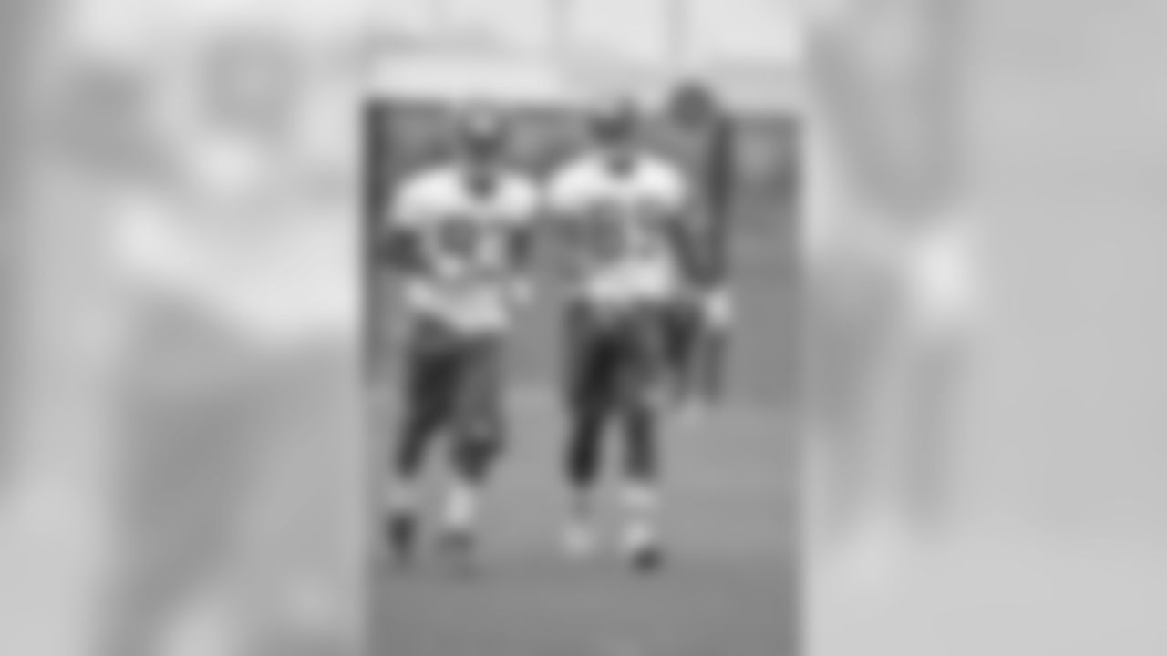 WR Preston Parker (83) and TE Jerome Cunningham (89)