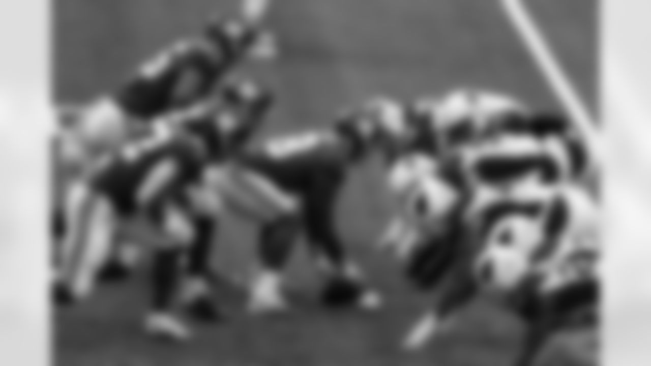 New York Giants long snapper Casey Kreiter (58) in action during an NFL football game Arizona Cardinals, Sunday, Dec. 13, 2020, in East Rutherford, N.J. (AP Photo/Adam Hunger)