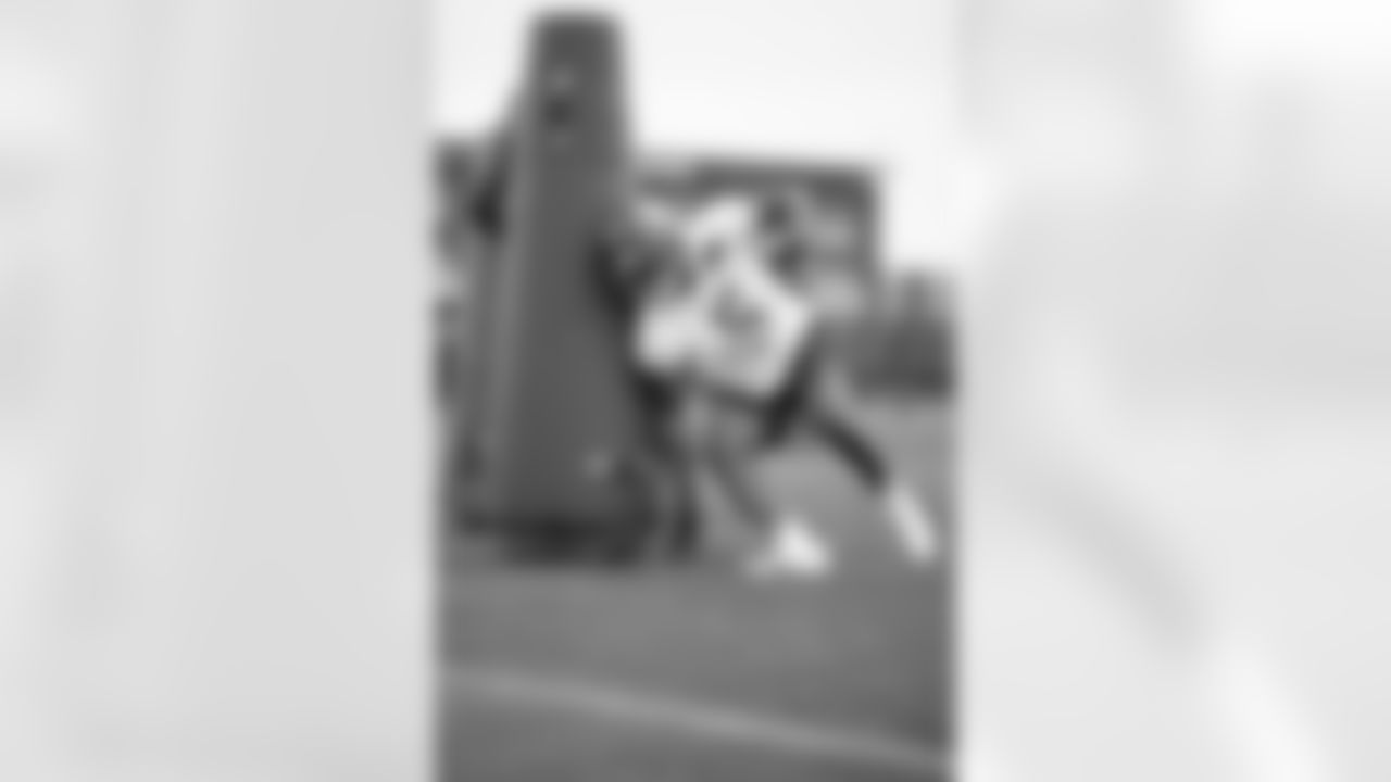 OLB Kayvon Thibodeaux (5)