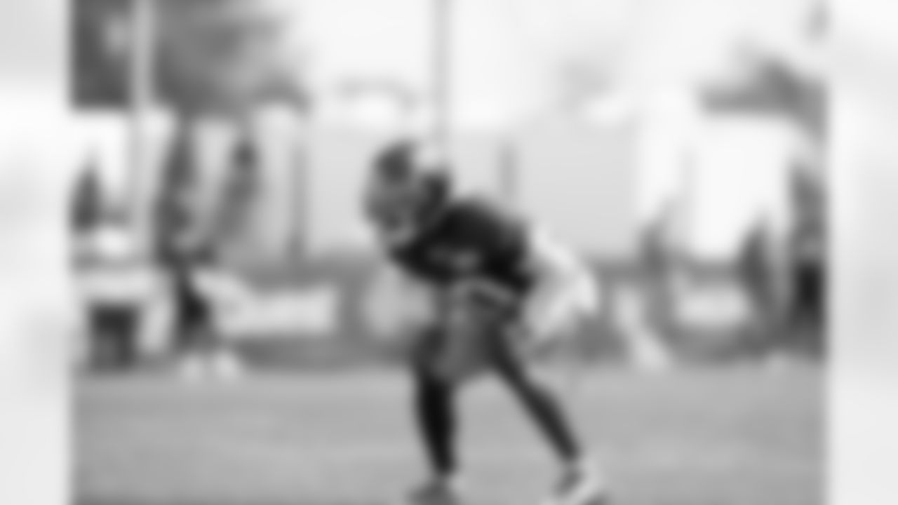 Darnay Holmes (30)