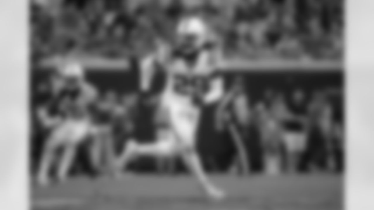 No. 87 S Malik Hooker