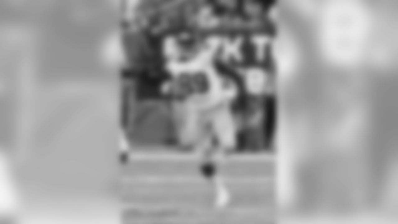 TE JERELL ADAMSLike fellow rookie Paul Perkins, tight end Jerell Adams could see more snaps down the stretch. Before the break, coach Ben McAdoo said the Giants are going to roll "Jerell and [Will] Tye in there some more with Larry [Donnell] and let those guys compete and whoever is playing the best is who we will go with."