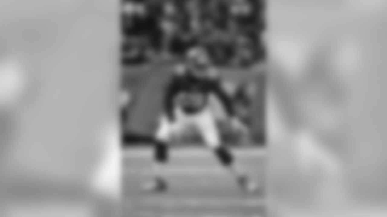 LB DEVON KENNARDKennard recorded six tackles (two for loss) and one of the Giants' three sacks on the evening. He also batted down a key pass on the Cowboys' final drive.