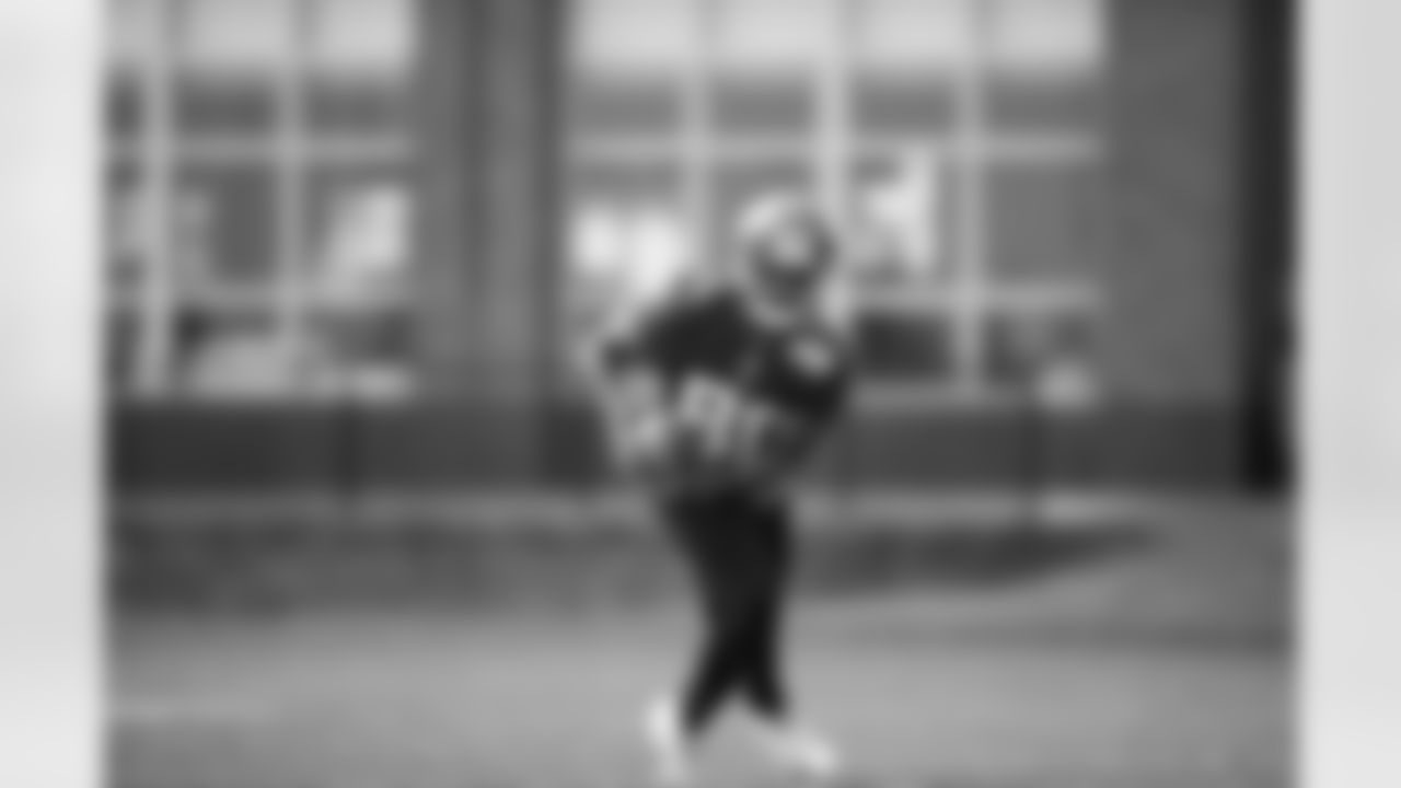 WR Jamison Crowder (80)