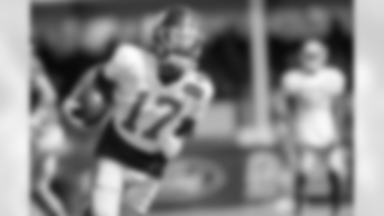 Wan'Dale Robinson (17)