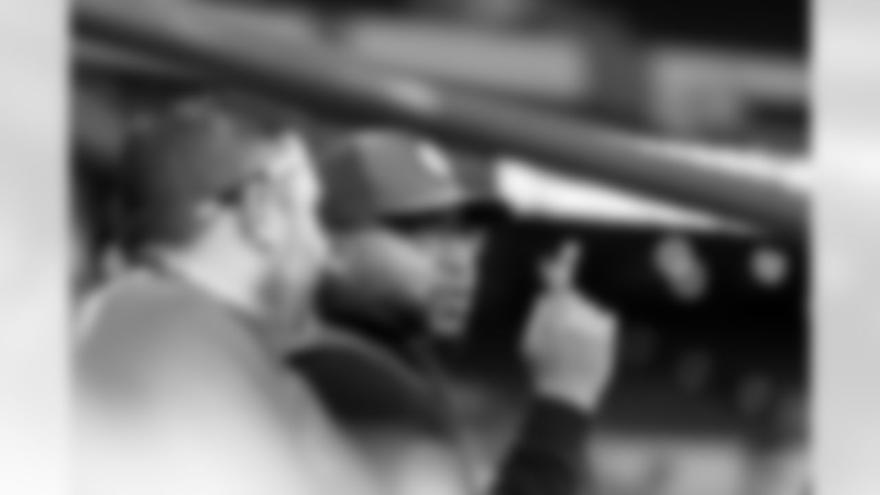 E_SUITE_NeedsApproval_017
