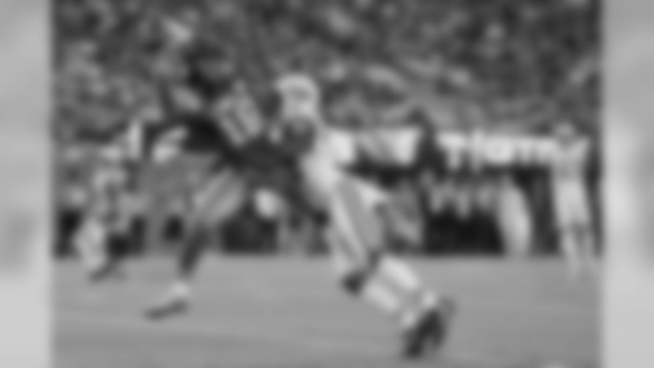 WR ROGER LEWISOdell Beckham Jr., Brandon Marshall and Dwayne Harris are done for the season, while Sterling Shepard recovers from an ankle injury. It's Roger Lewis time.