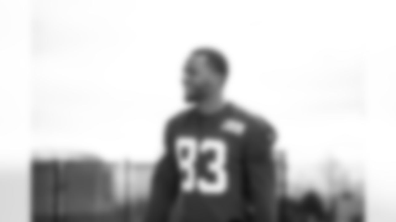 Ricky Seals-Jones (83)