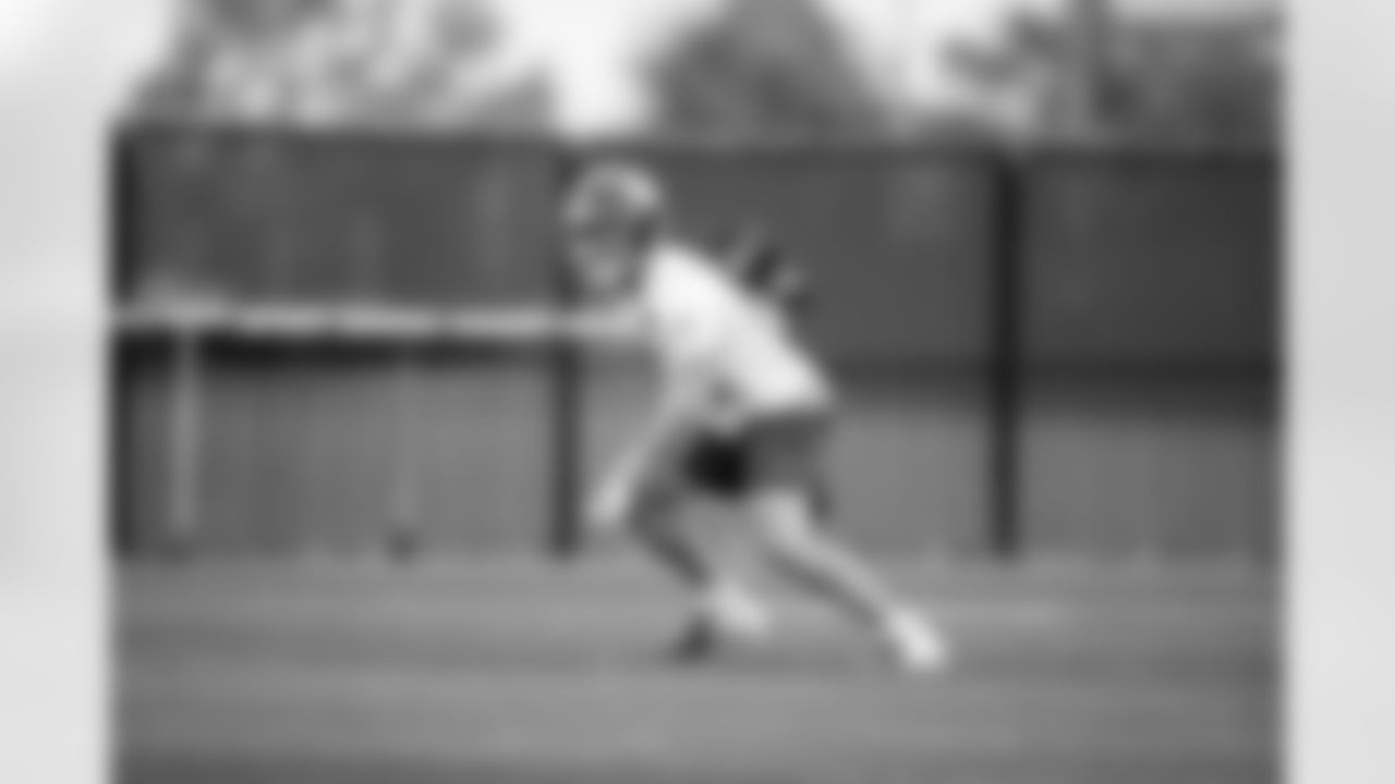 E_e_051322_rookieminicamp091