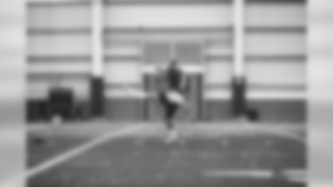 E_18_1206_GiantsPractice032
