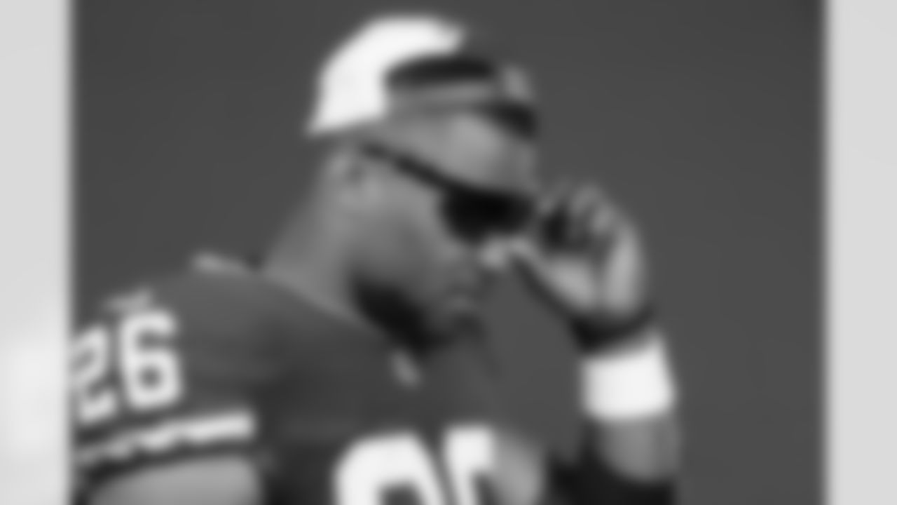 RB Saquon Barkley (26)