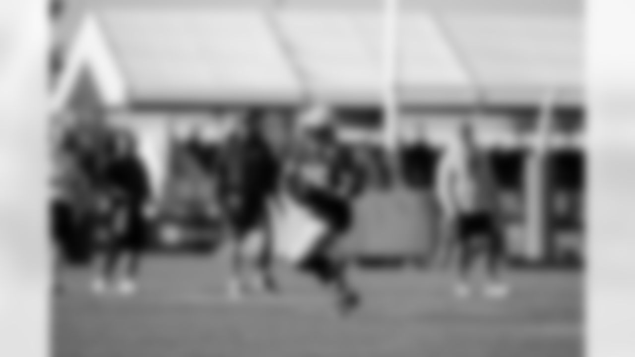 RB Saquon Barkley (26)
