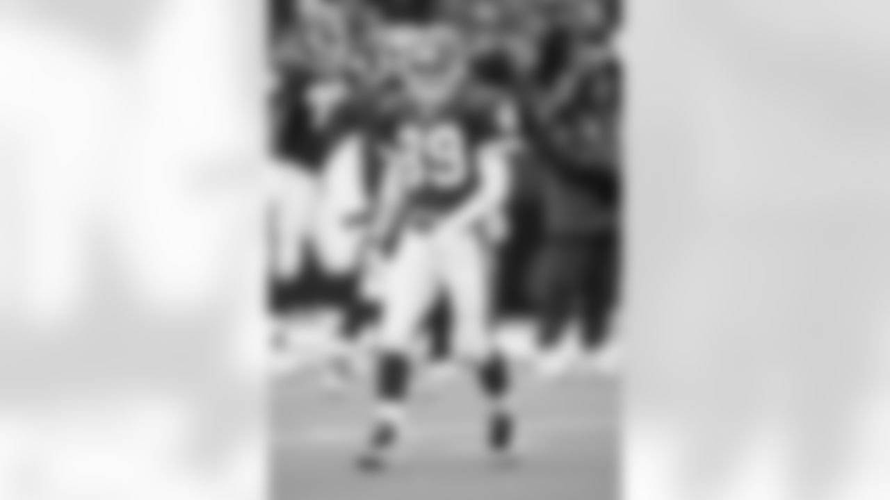 1985: WR Steve Tasker
