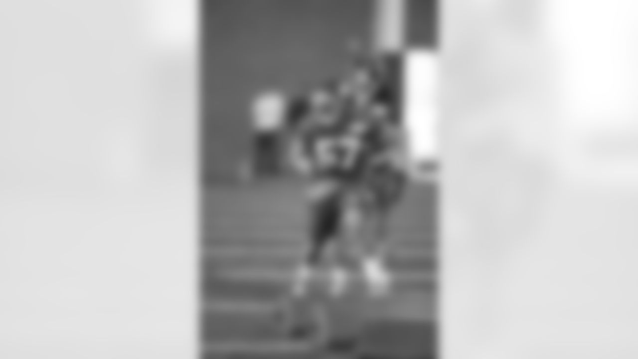 LB Keenan Robinson