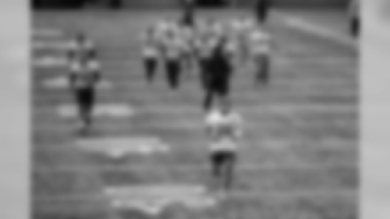 RB Saquon Barkley (26)