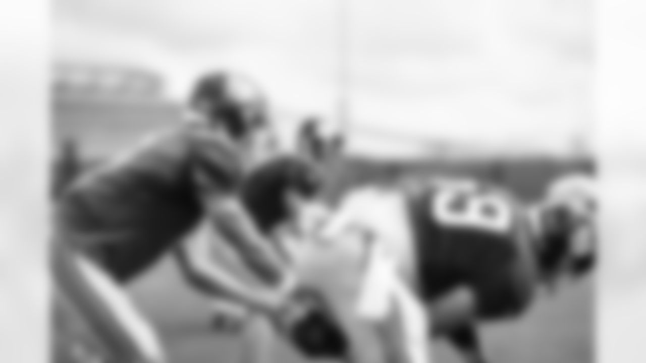 Daniel Jones (8), Billy Price (69)