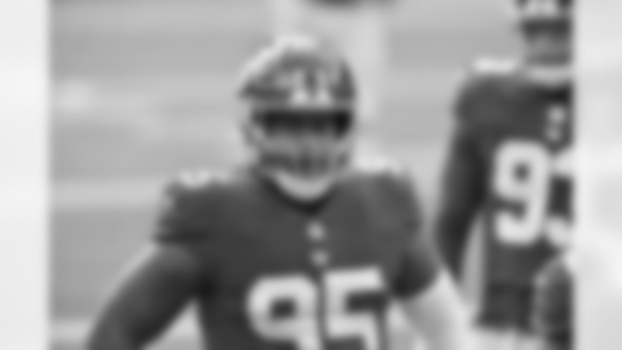 New York Giants defensive tackle B.J. Hill (95) before a week 6 regular season football game against the Washington Football Team at MetLife Stadium on October 18th, 2020 in East Rutherford, New Jersey