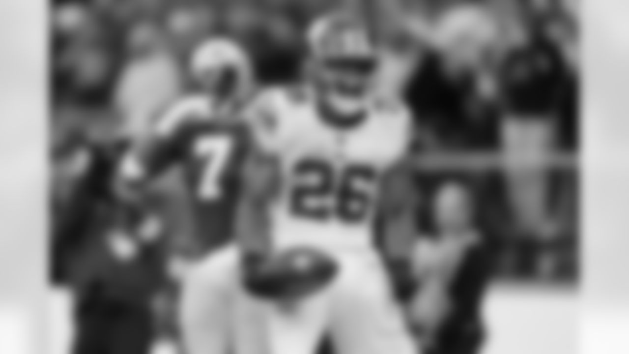 RB Saquon Barkley carried the ball 13 times for 70 yards (5.4 avg.) and a touchdown and added three receptions for 36 yards.