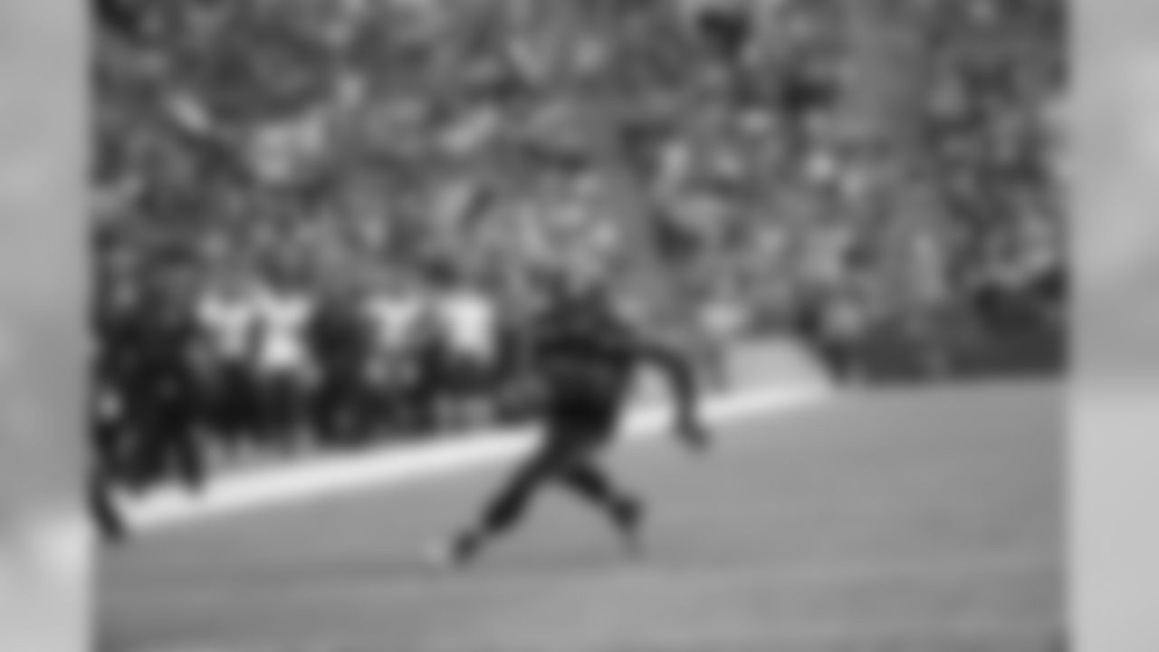 WR Doug BaldwinComing off back-to-back 1,000-yard seasons, Baldwin leads the team with 27 receptions for 284 yards.