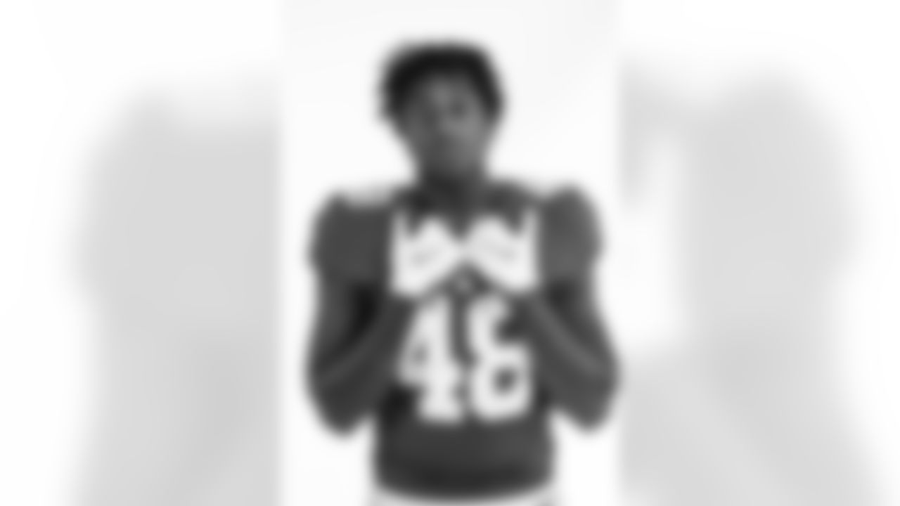 LB Tae Crowder (48)